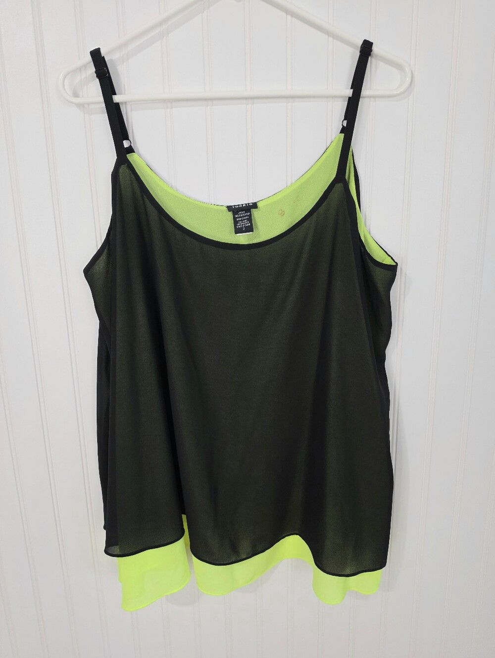 Torrid | NWT Sleeveless Double Chiffon Cami Black Lime Size 2X